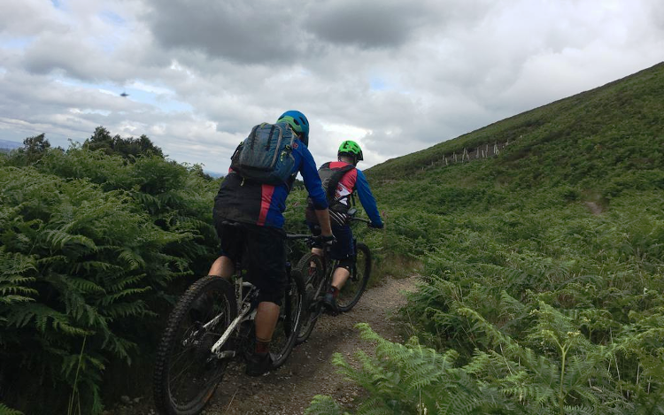 trail etiquette 1.png